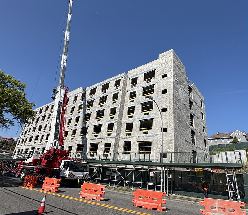 Community Housing Innovations and Mt. Hope Community Development top-out Mt. Hope Plaza Apartments